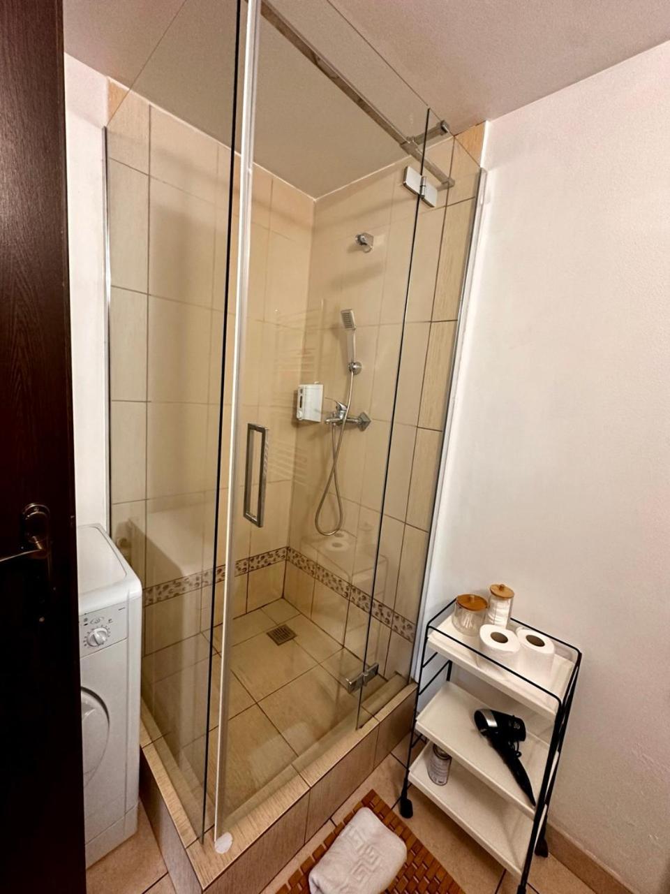 Conta Apartment Букурещ Екстериор снимка
