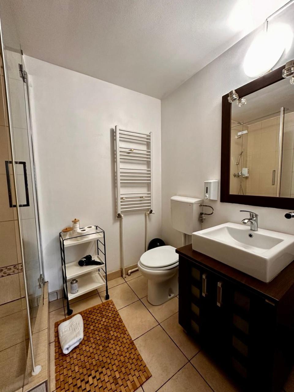 Conta Apartment Букурещ Екстериор снимка