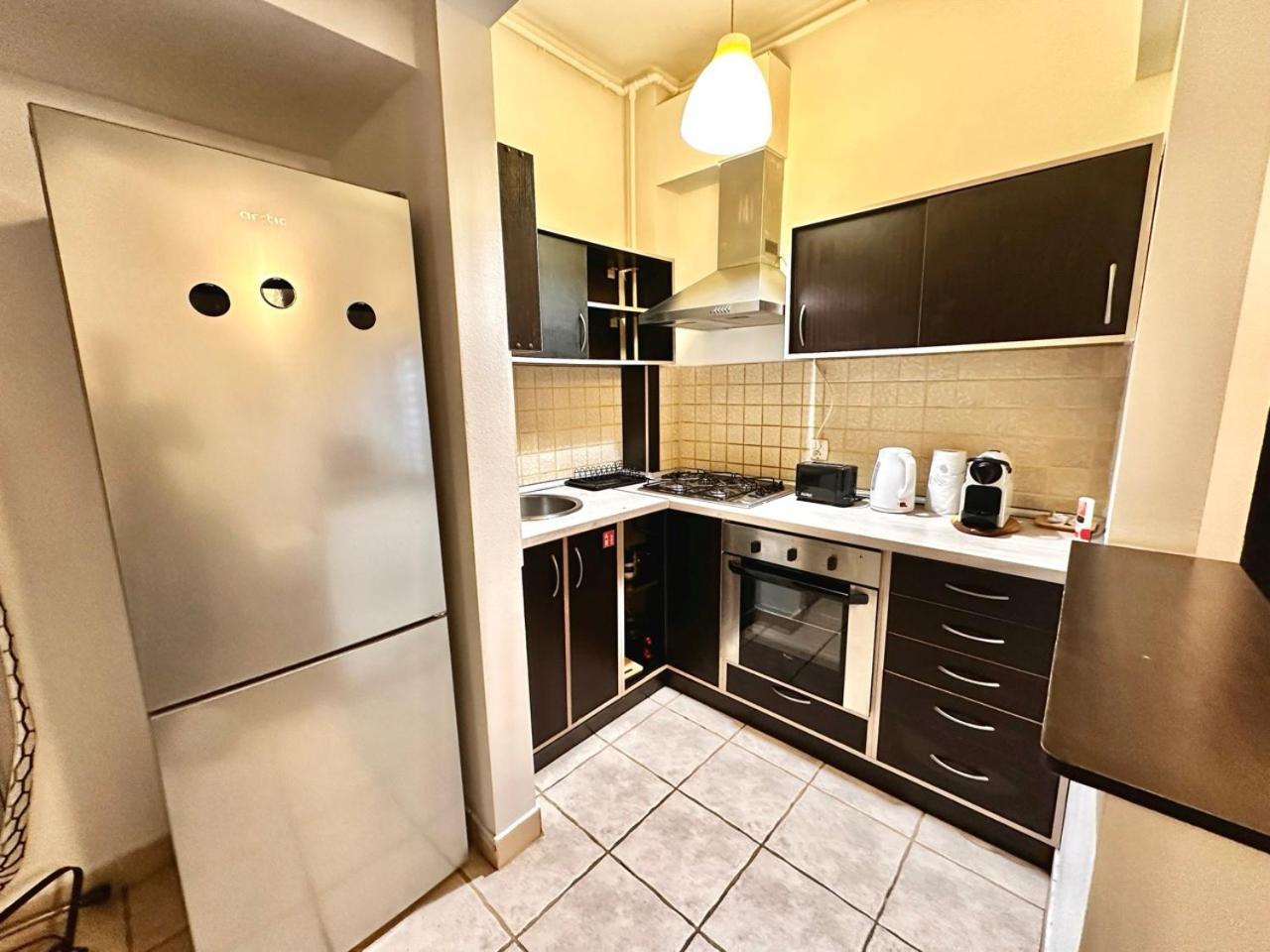 Conta Apartment Букурещ Екстериор снимка
