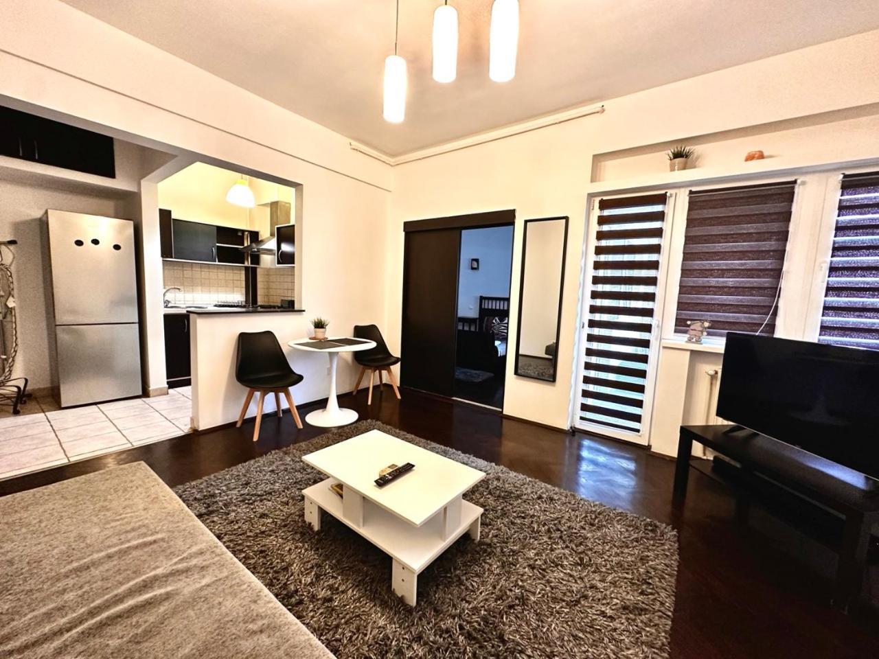 Conta Apartment Букурещ Екстериор снимка